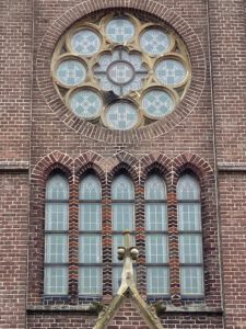 Glas in loodramen Hellevoetsluis kerk